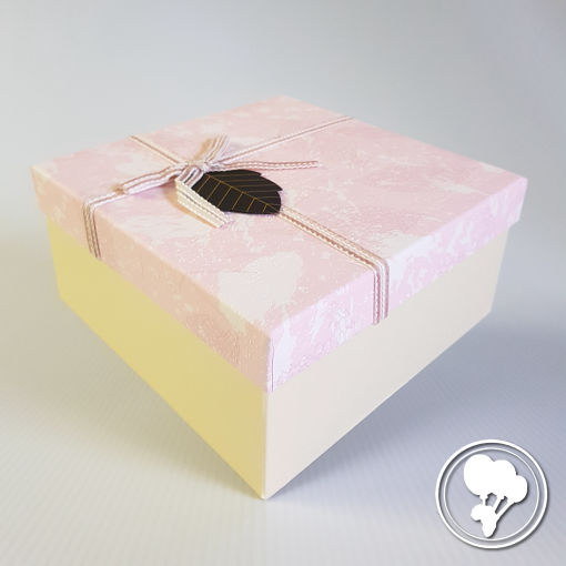 Square-Shaped Gift Boxes